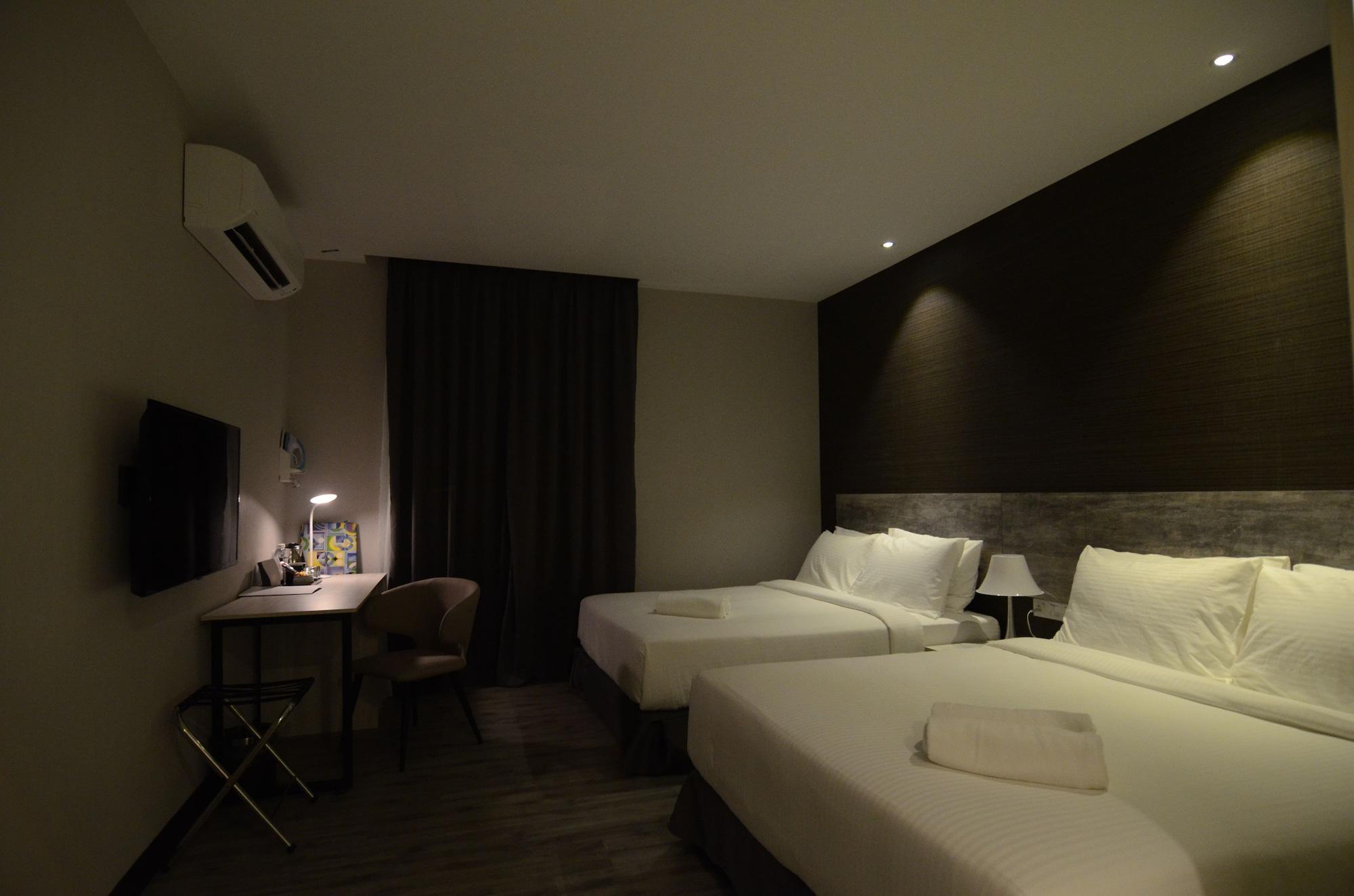 The Leverage Business Hotel Джохор-Бару Экстерьер фото
