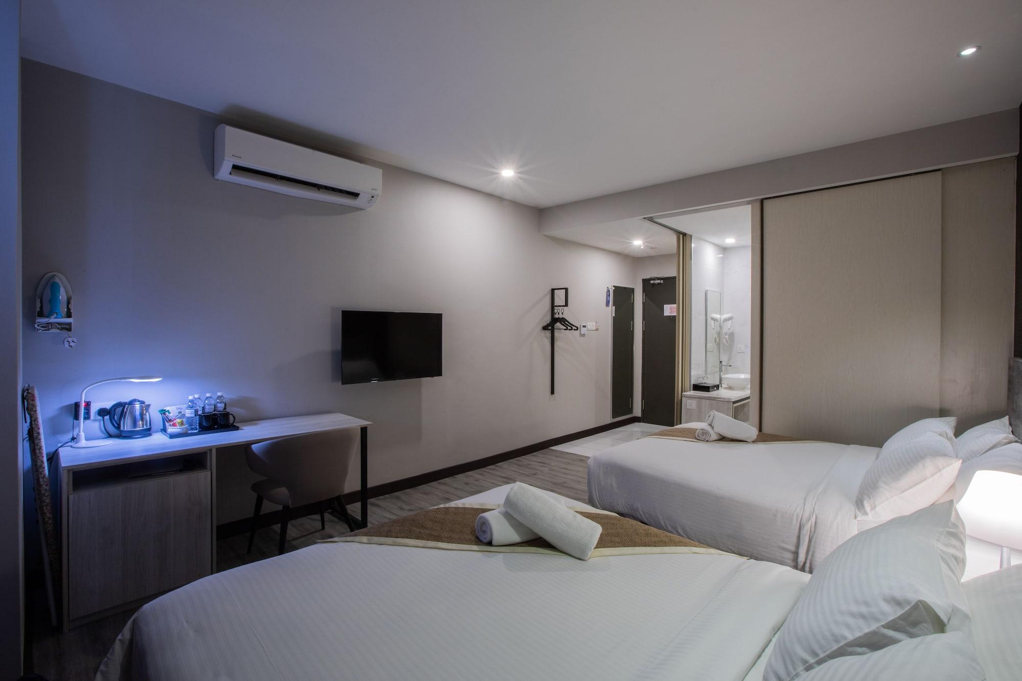 The Leverage Business Hotel Джохор-Бару Экстерьер фото