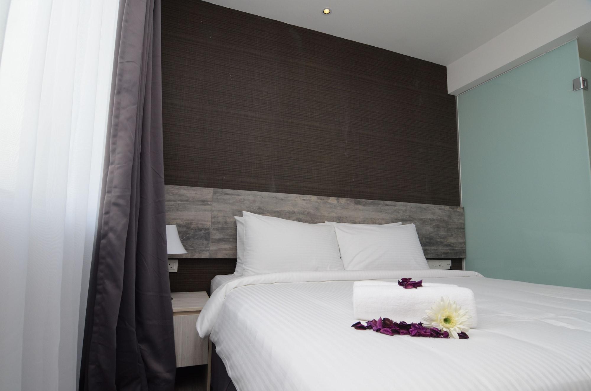 The Leverage Business Hotel Джохор-Бару Экстерьер фото