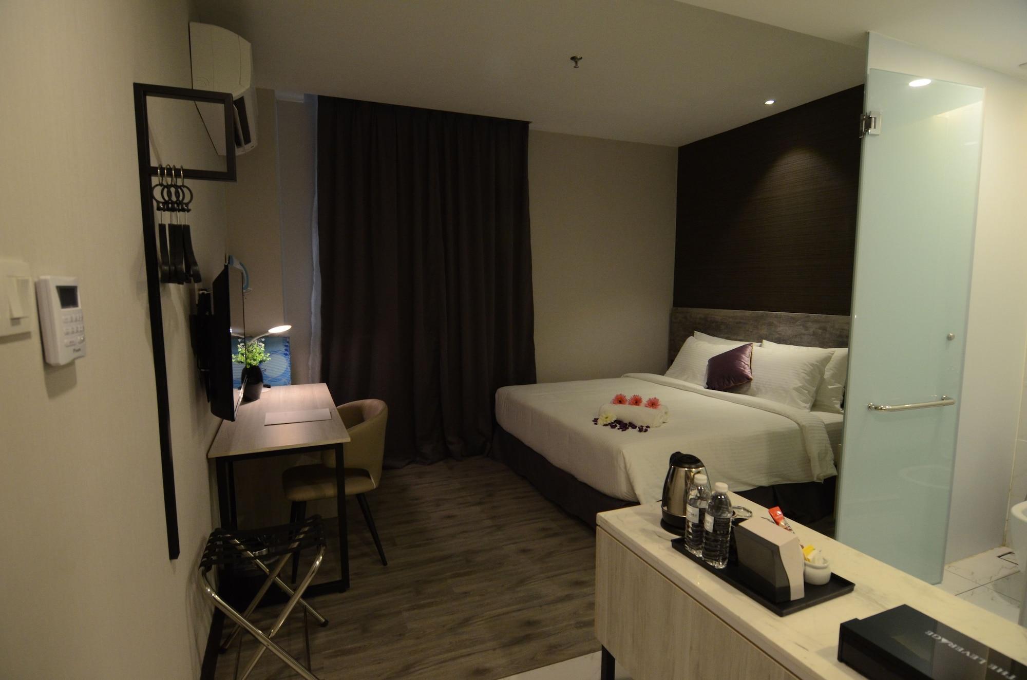 The Leverage Business Hotel Джохор-Бару Экстерьер фото