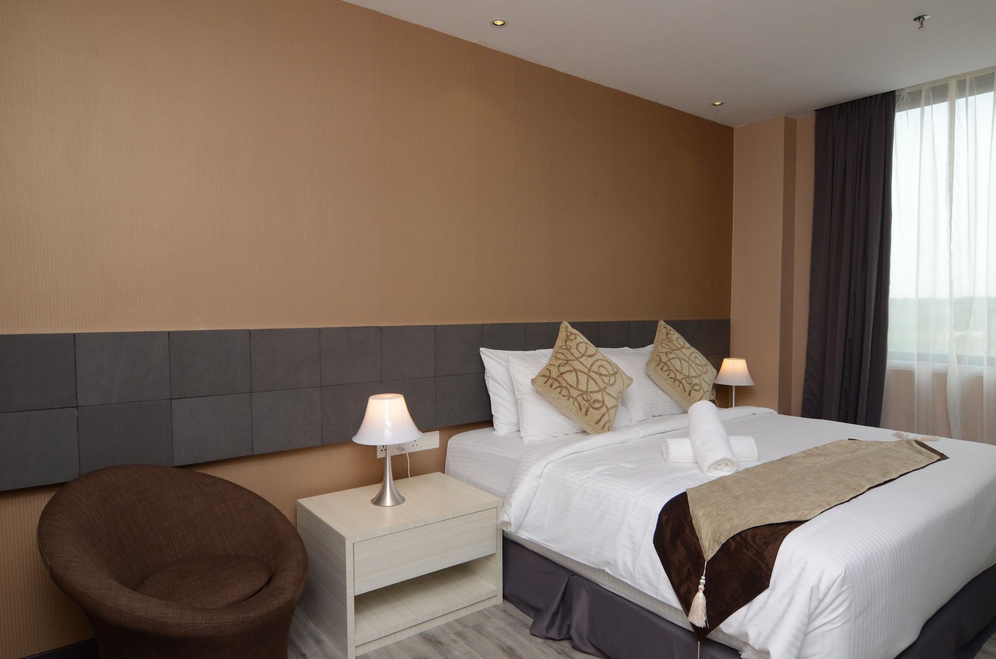 The Leverage Business Hotel Джохор-Бару Экстерьер фото