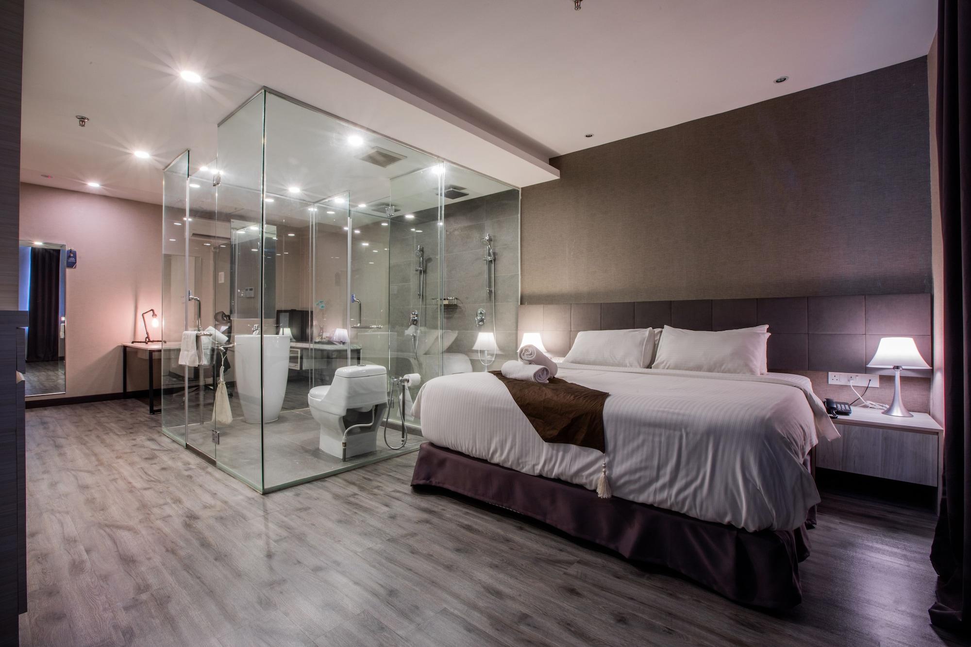 The Leverage Business Hotel Джохор-Бару Экстерьер фото