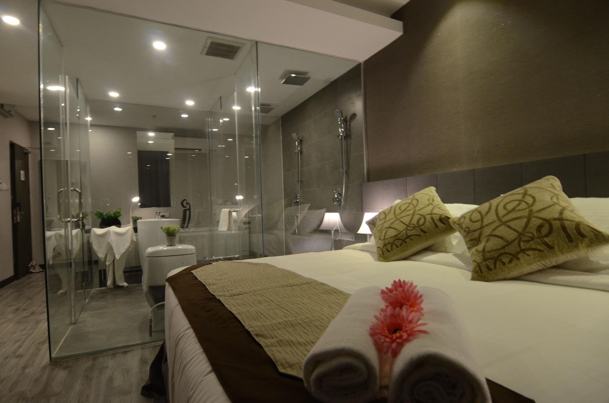 The Leverage Business Hotel Джохор-Бару Экстерьер фото