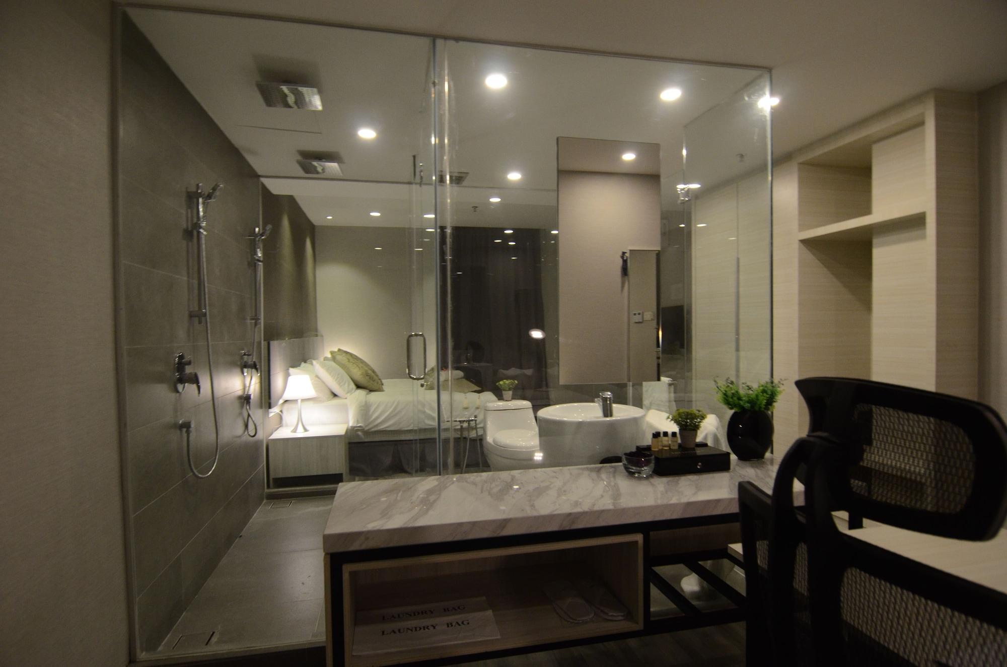 The Leverage Business Hotel Джохор-Бару Экстерьер фото