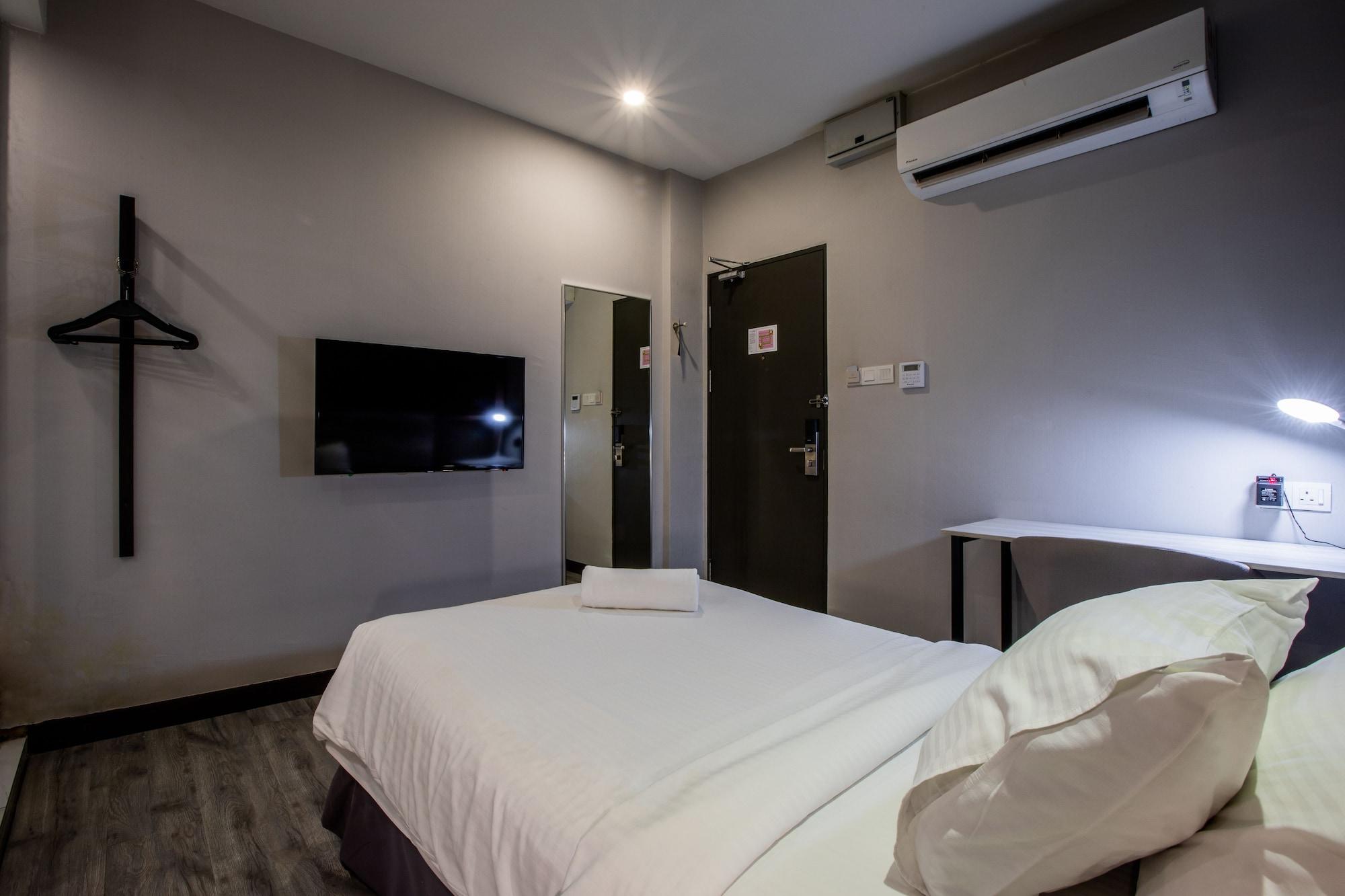 The Leverage Business Hotel Джохор-Бару Экстерьер фото