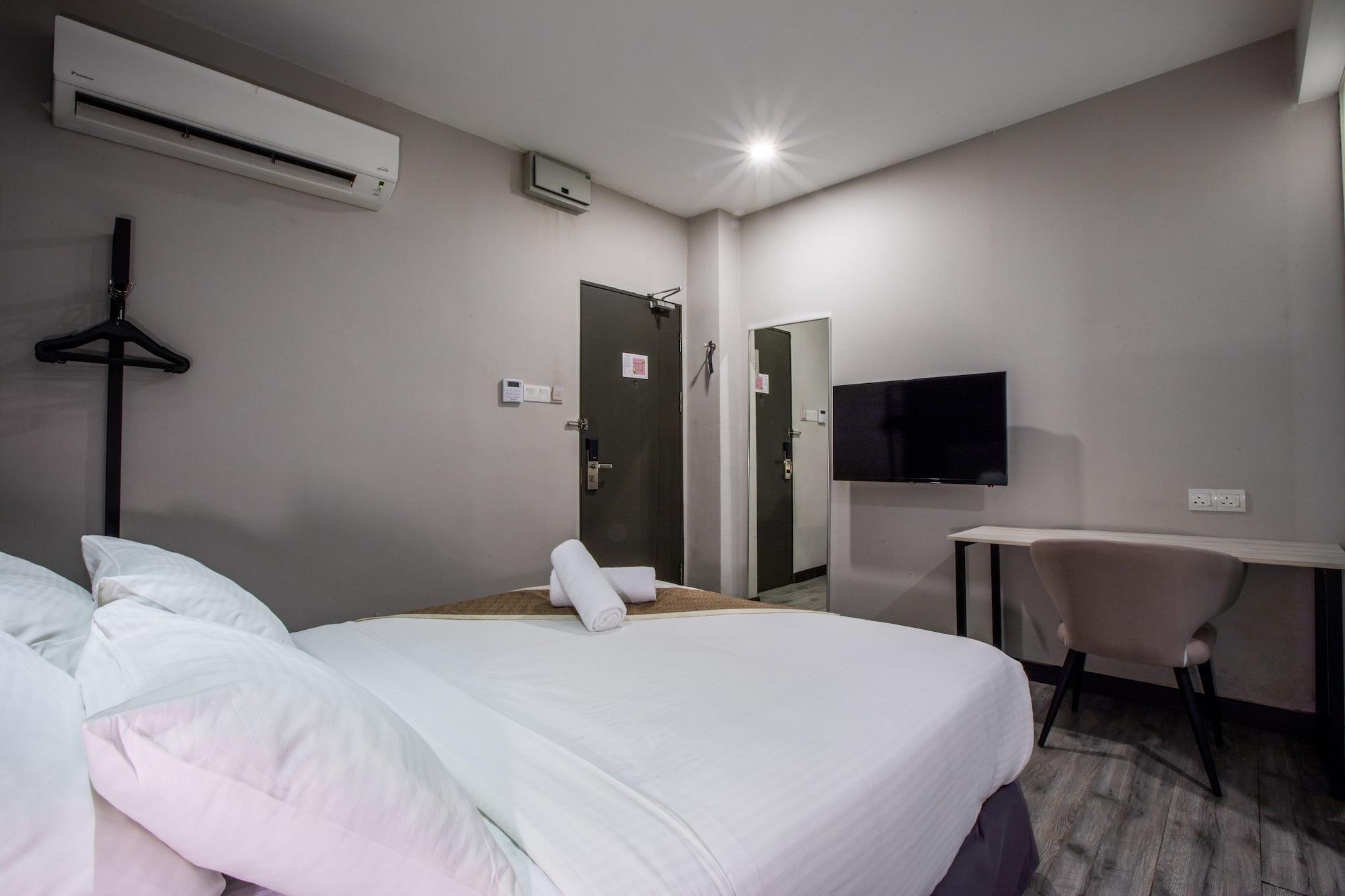 The Leverage Business Hotel Джохор-Бару Экстерьер фото