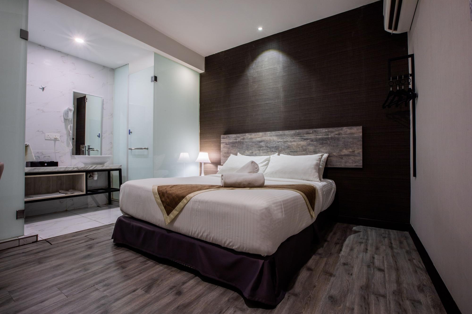 The Leverage Business Hotel Джохор-Бару Экстерьер фото