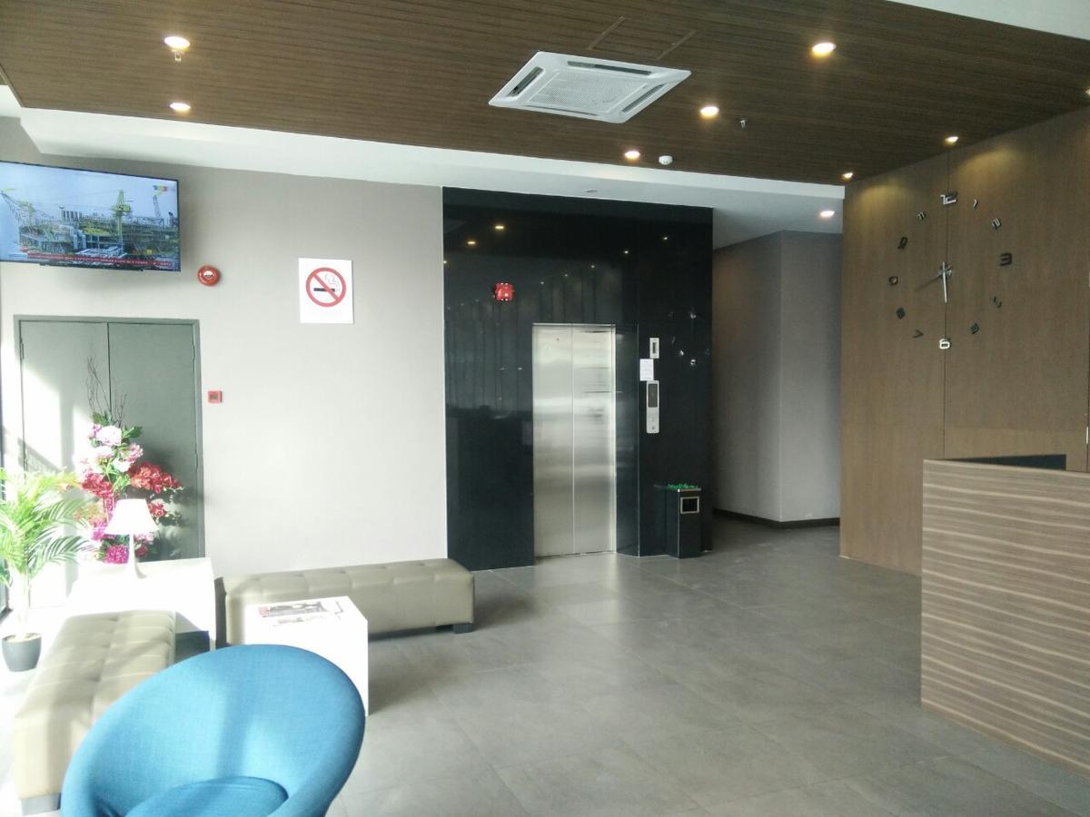The Leverage Business Hotel Джохор-Бару Экстерьер фото